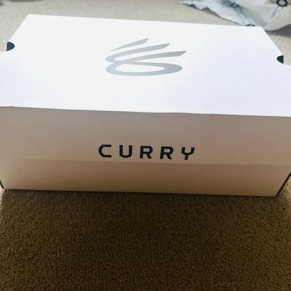 Under Armour (Curry) X DVNLLN unisex size 6.5 brand new sneakers in box. - Picture 6 of 7